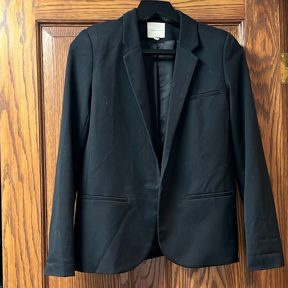 Urban outfitters. Silence and noise blazed